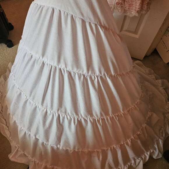 Beautiful hand-Made Southern Belle Satin Ball Gown - Picture 6 of 12